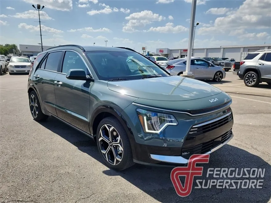 2025 Kia Niro SX Touring photo 1