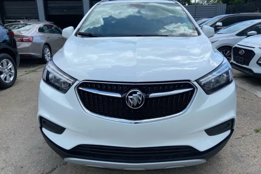 2022 Buick Encore Preferred photo 1