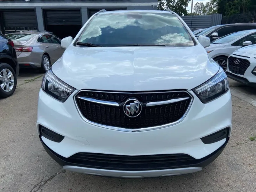 2022 Buick Encore Preferred photo 1