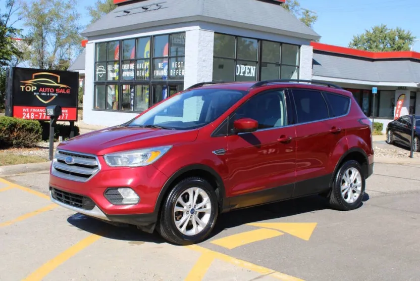 2017 Ford Escape SE photo 1