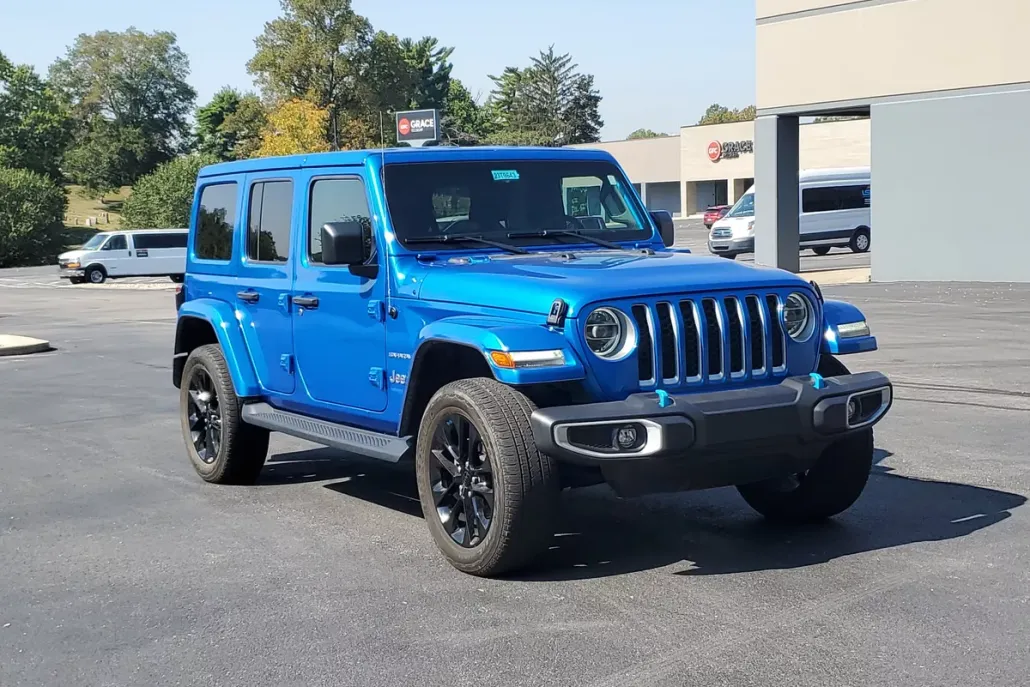 2022 Jeep Wrangler 4xe Unlimited Sahara photo 1