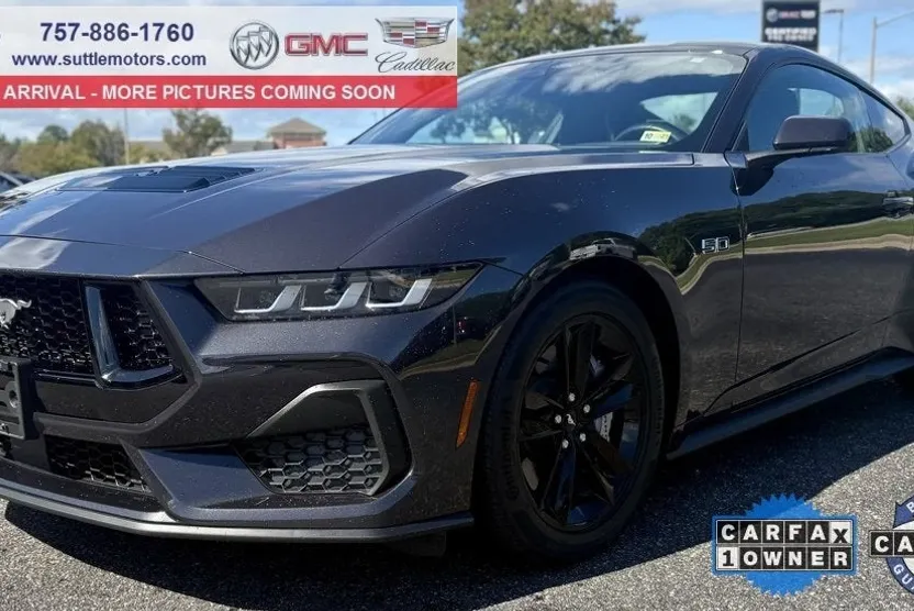 2024 Ford Mustang GT photo 1