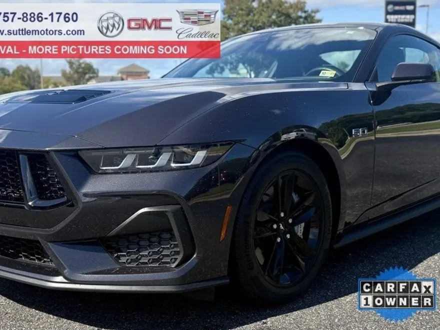 2024 Ford Mustang GT photo 1