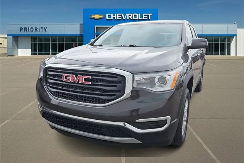 2017 Gmc Acadia SLE photo 1