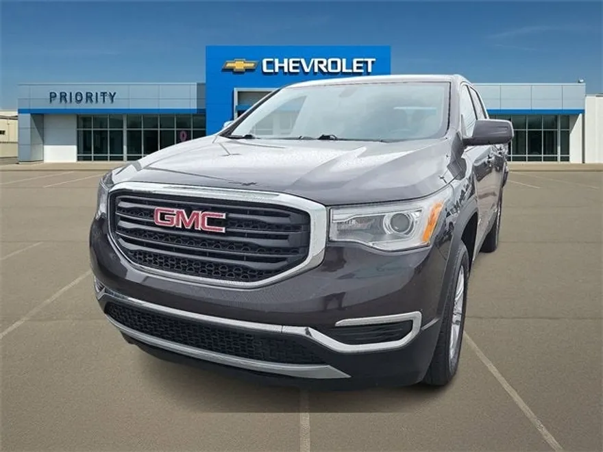 2017 Gmc Acadia SLE photo 1
