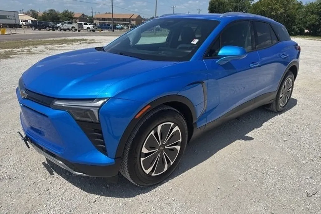 2024 Chevrolet Blazer EV photo 1