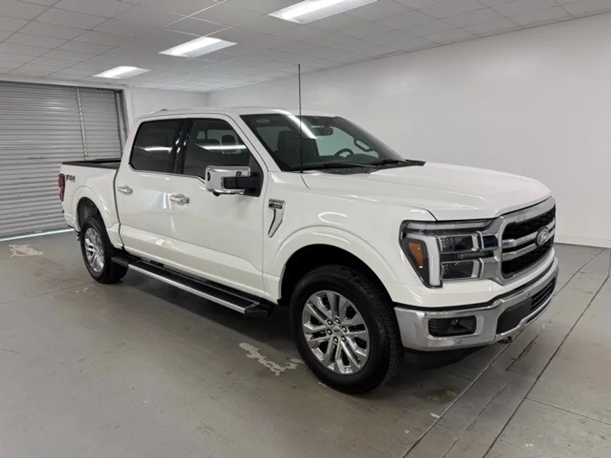 2025 Ford F-150 Lariat photo 1