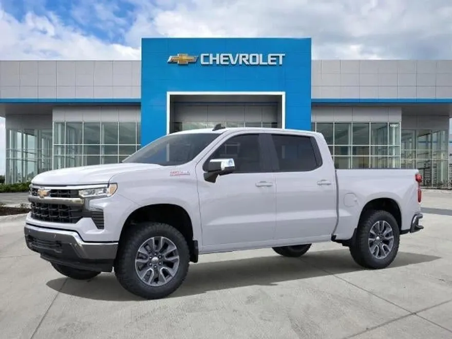 2026 Chevrolet Silverado LT photo 1