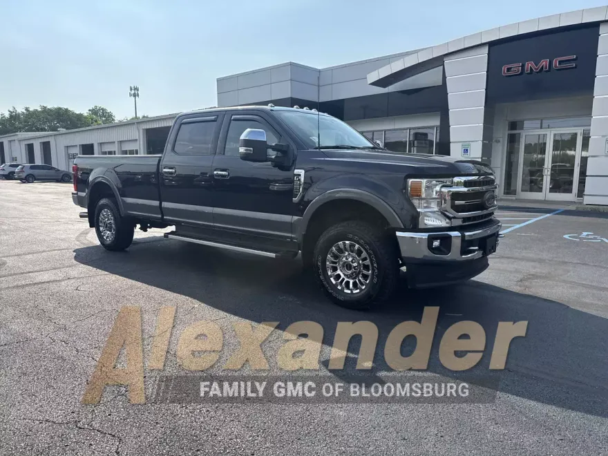 2022 Ford F-250 Lariat photo 1