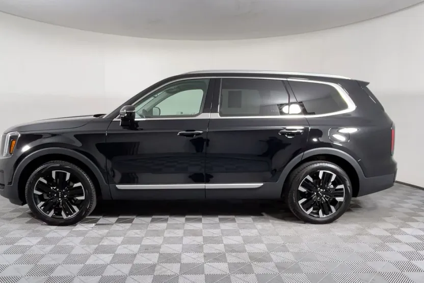 2024 Kia Telluride SX photo 1