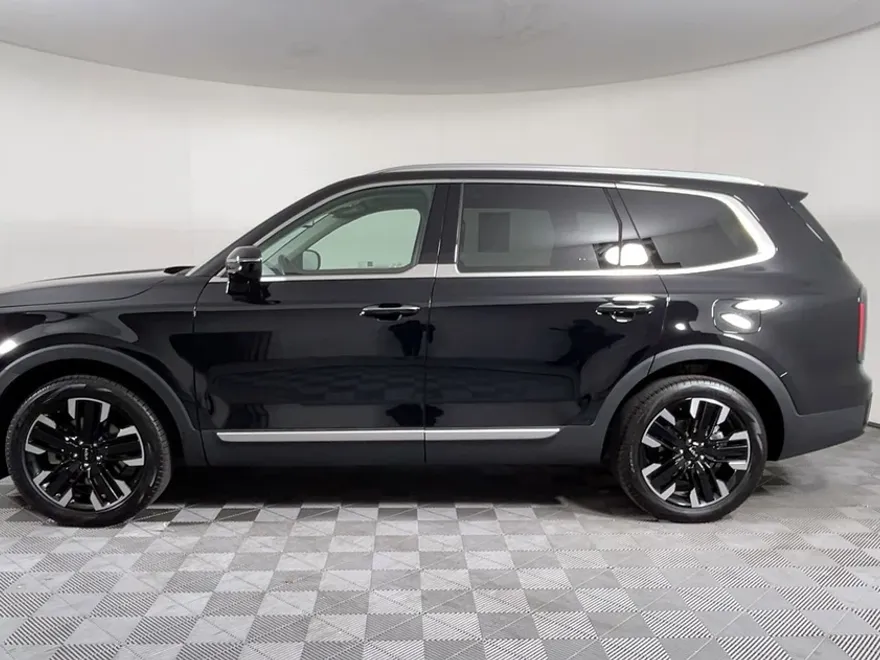 2024 Kia Telluride SX photo 1