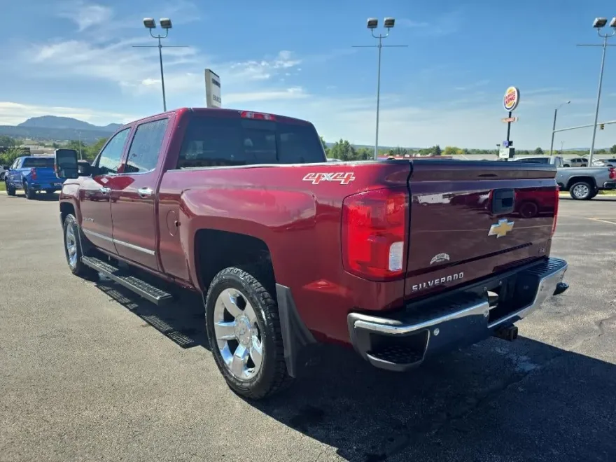 2017 Chevrolet Silverado 1500 LTZ photo 1