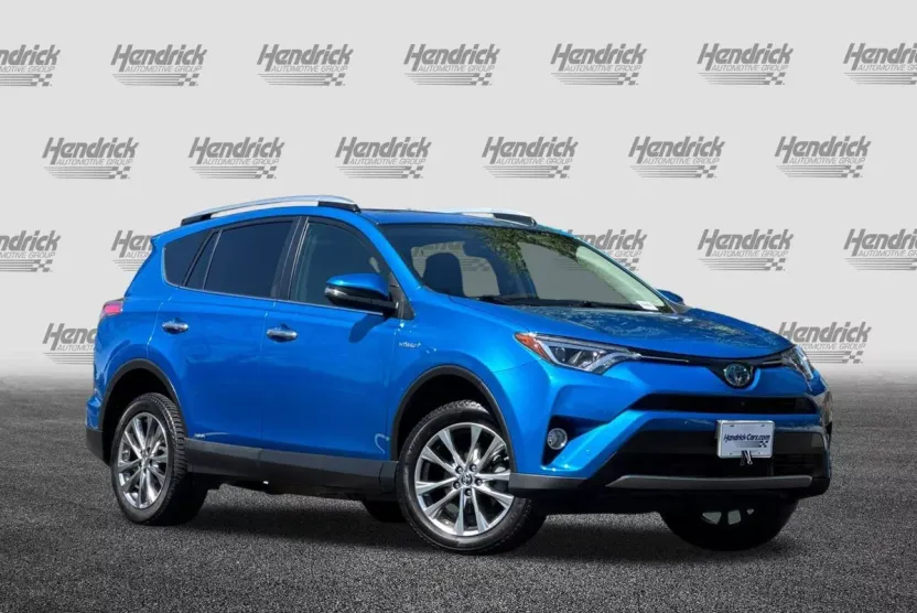 2016 Toyota RAV4 Hybrid Limited photo 1