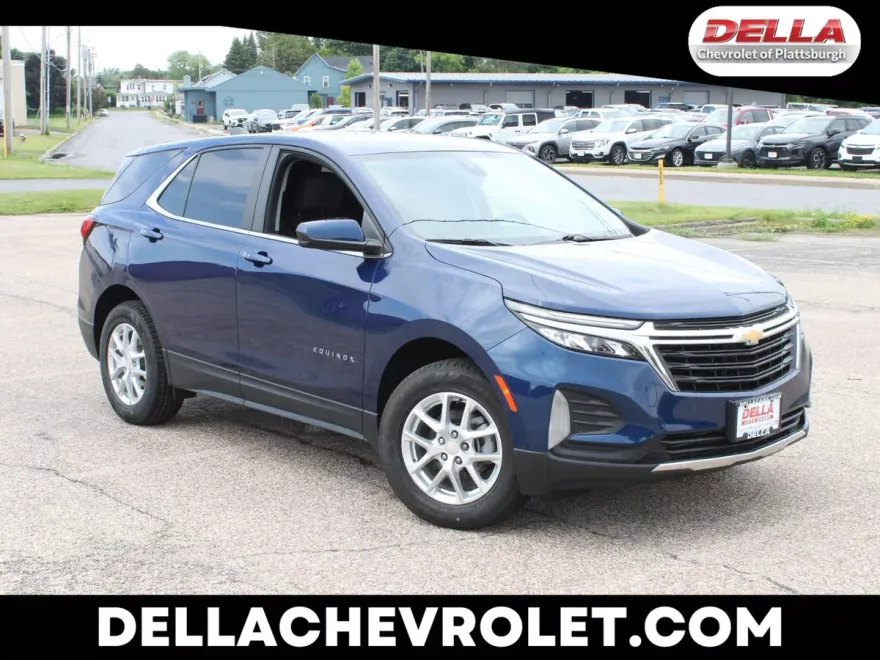 2022 Chevrolet Equinox LT photo 1