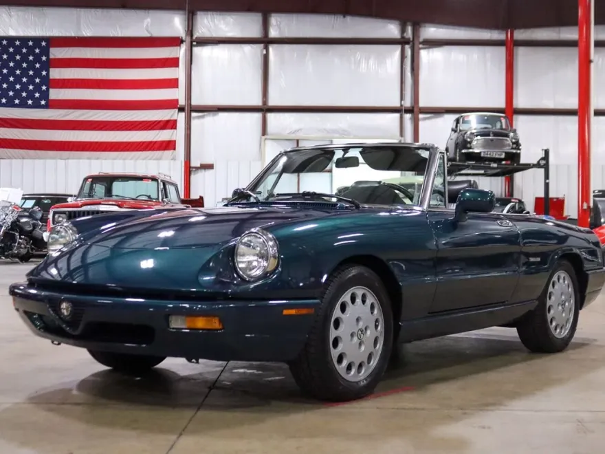 1992 Alfa Romeo Spider VELOCE photo 1