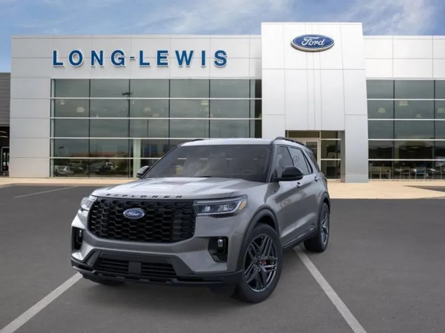 2025 Ford Explorer ST-Line photo 1