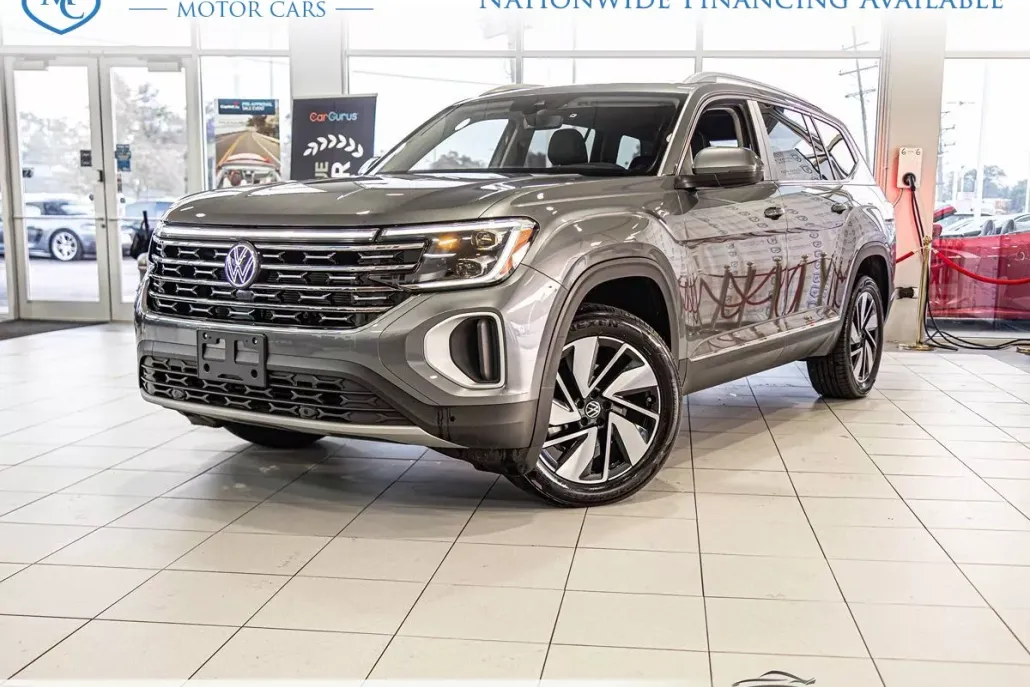 2024 Volkswagen Atlas SEL photo 1