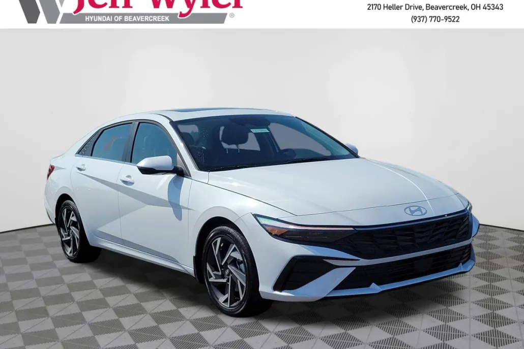2025 Hyundai Elantra Limited photo 1
