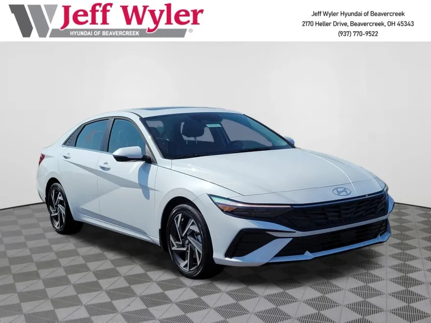 2025 Hyundai Elantra Limited photo 1