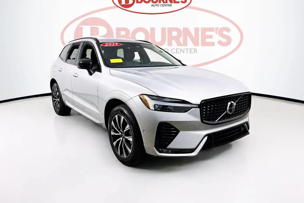 2025 Volvo XC60 B5 Plus photo 1