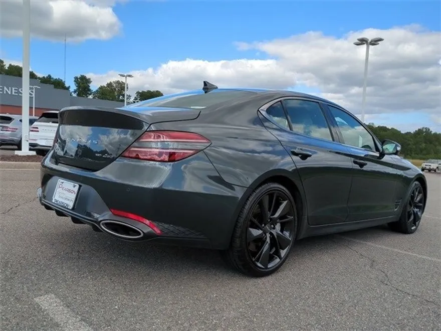 2023 Genesis G70 Advanced 3.3T Sport Prestige photo 1