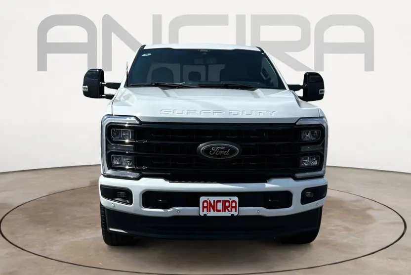 2024 Ford F-350 Lariat photo 1