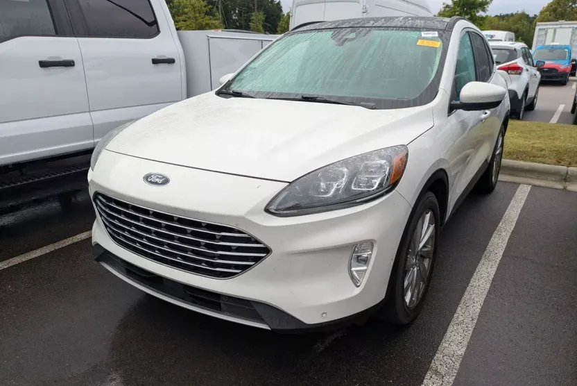 2021 Ford Escape Titanium Hybrid photo 1
