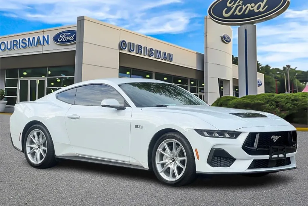 2024 Ford Mustang GT Premium photo 1