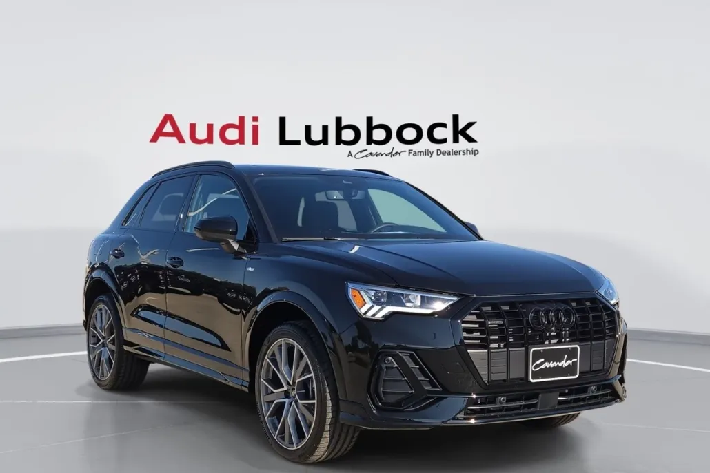 2025 Audi Q3 45 TFSI S line Premium Plus photo 1