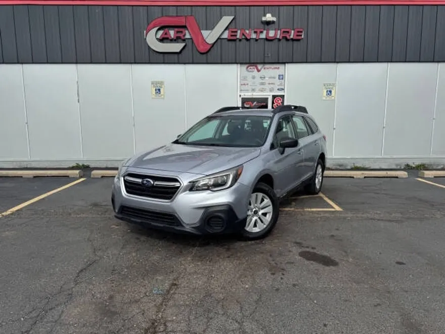 2018 Subaru Outback 2.5i photo 1