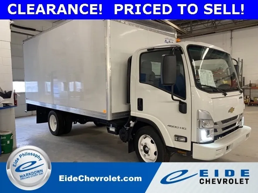 2024 Chevrolet Silverado 4500HD photo 1
