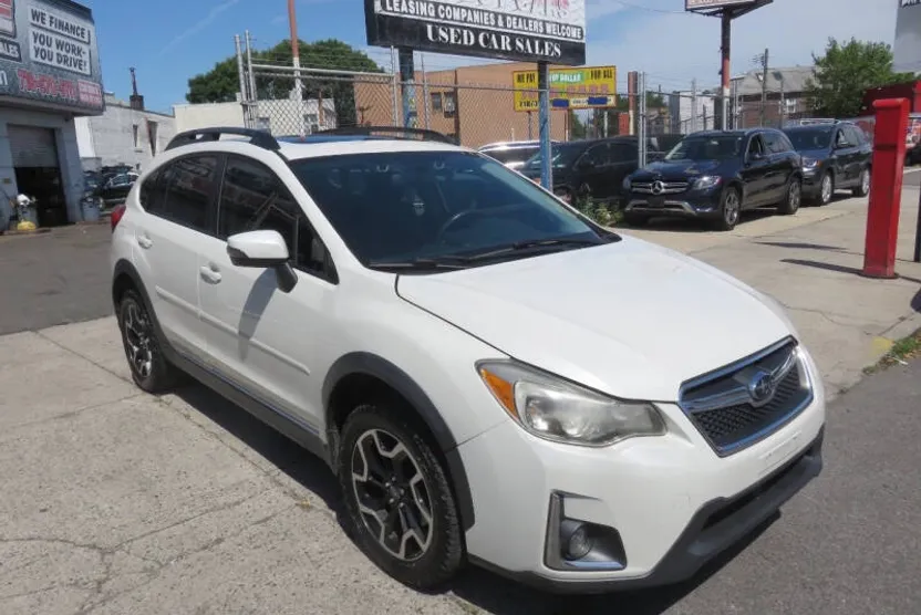 2016 Subaru Crosstrek 2.0i Limited photo 1