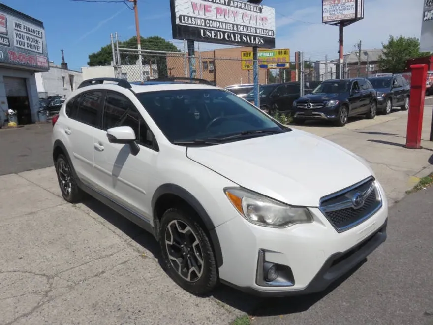 2016 Subaru Crosstrek 2.0i Limited photo 1