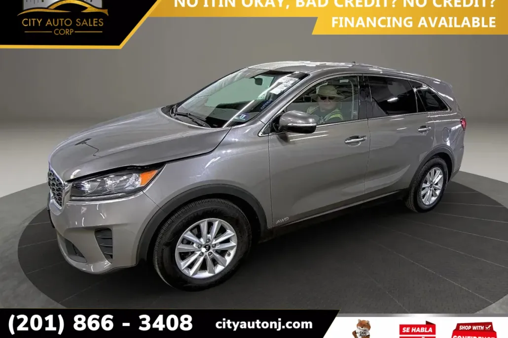 2019 Kia Sorento LX photo 1
