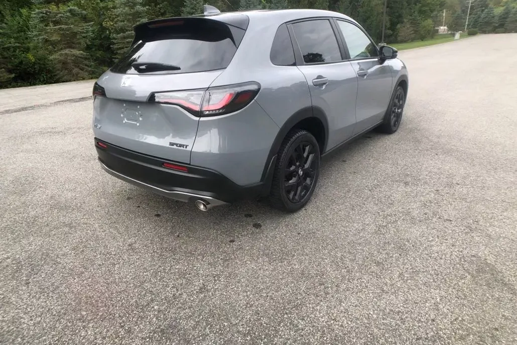 2023 Honda HR-V Sport photo 1