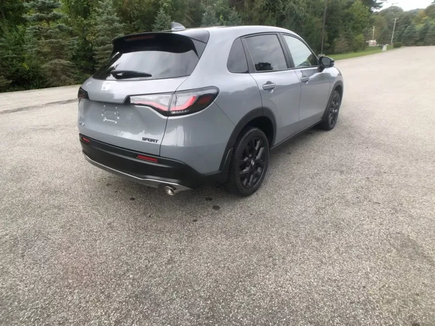 2023 Honda HR-V Sport photo 1