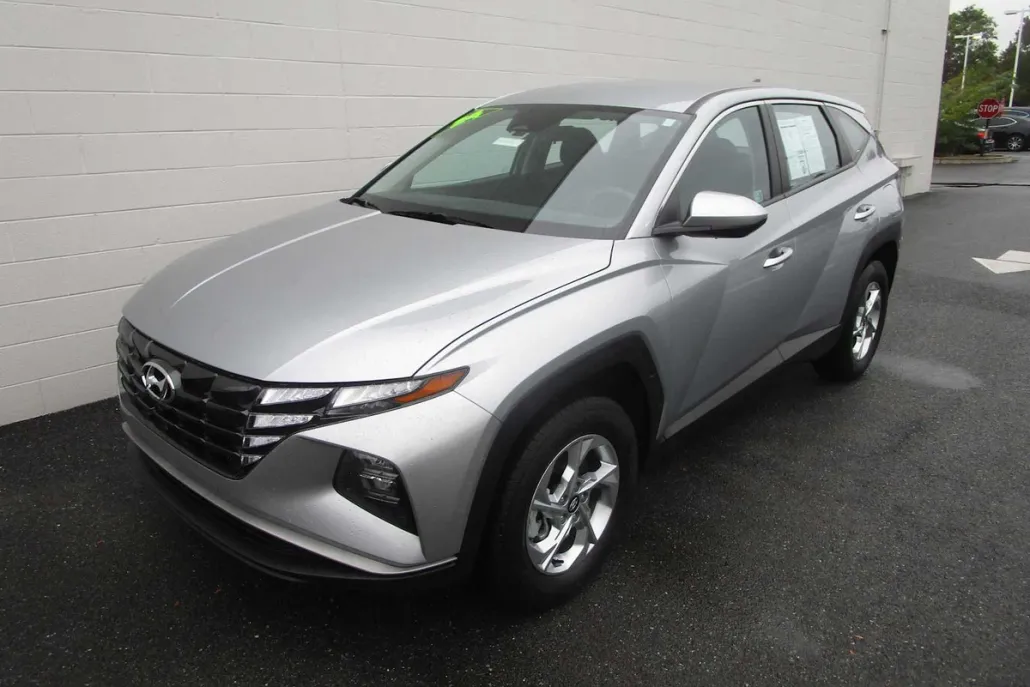 2024 Hyundai Tucson SE photo 1