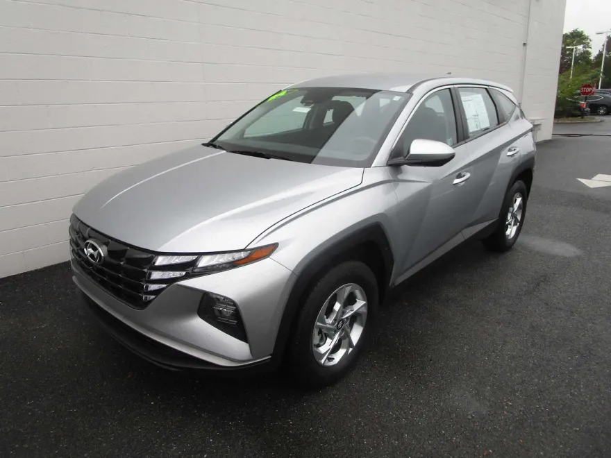 2024 Hyundai Tucson SE photo 1