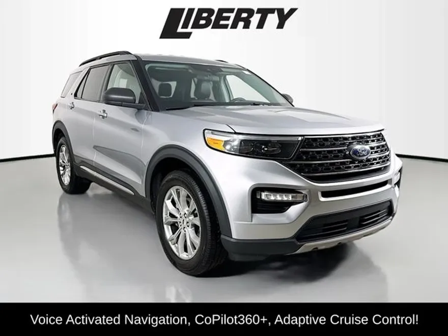 2022 Ford Explorer XLT photo 1