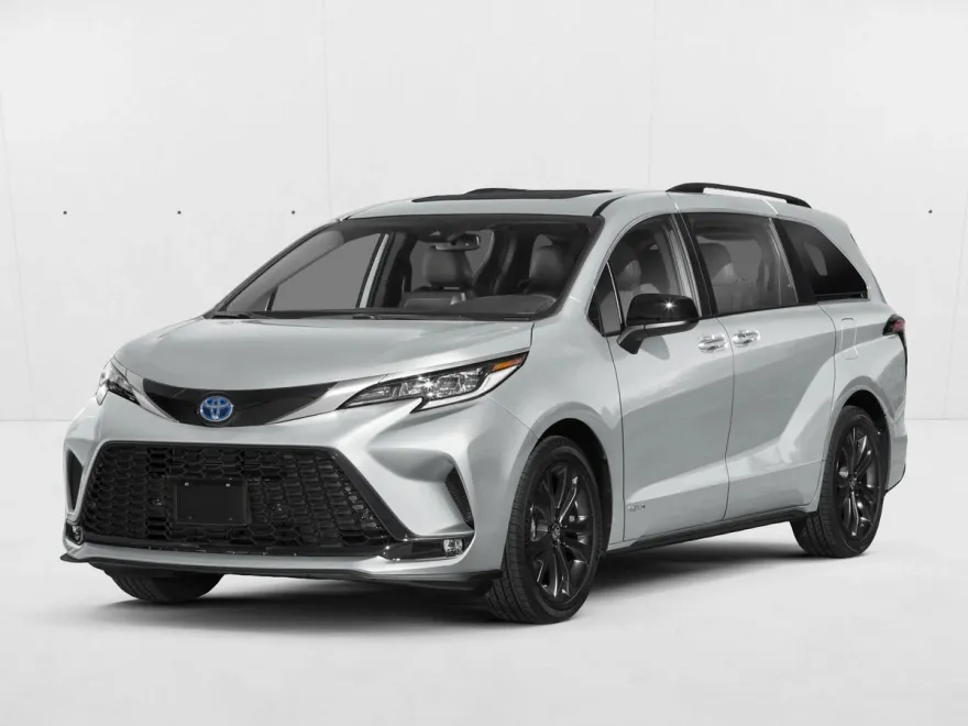 2025 Toyota Sienna XSE photo 1