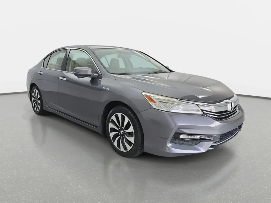 2017 Honda Accord Hybrid Touring photo 1