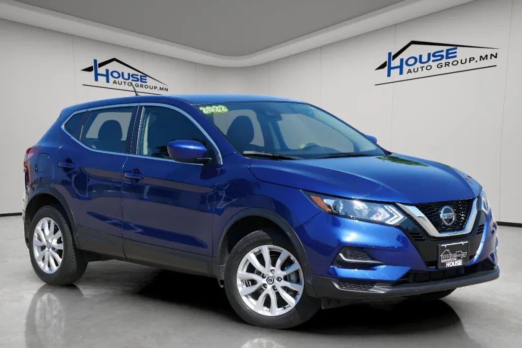 2022 Nissan Rogue Sport S photo 1