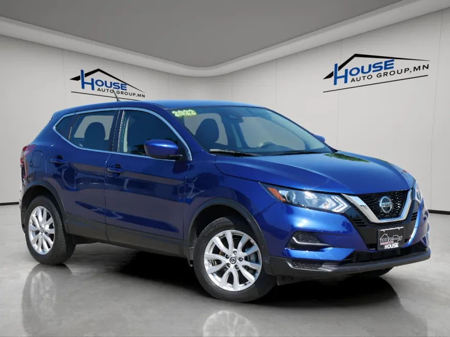 2022 Nissan Rogue Sport S photo 1