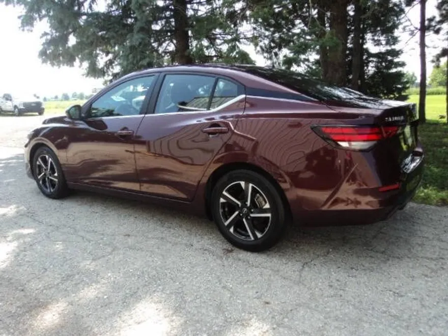 2024 Nissan Sentra SV photo 1