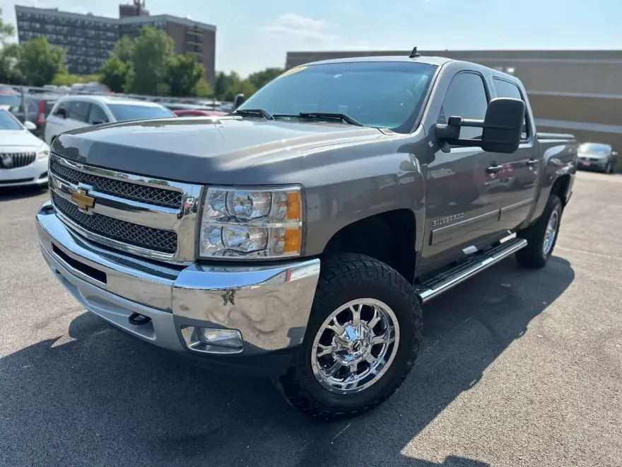 2013 Chevrolet Silverado 1500 LT photo 1