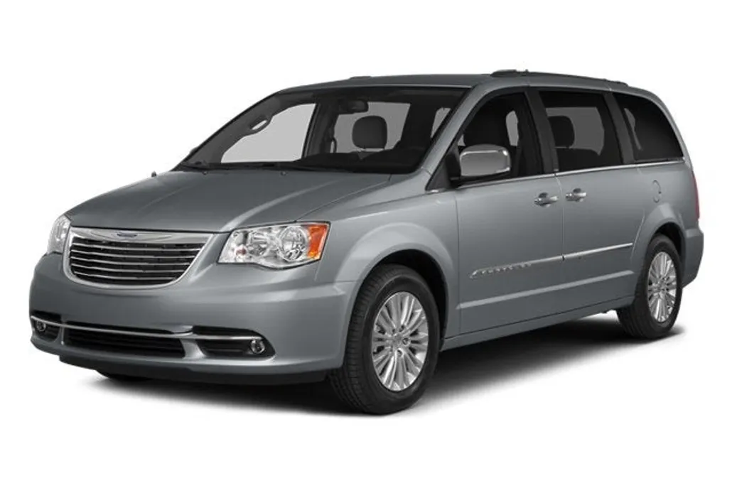 2014 Chrysler Town & Country Touring photo 1