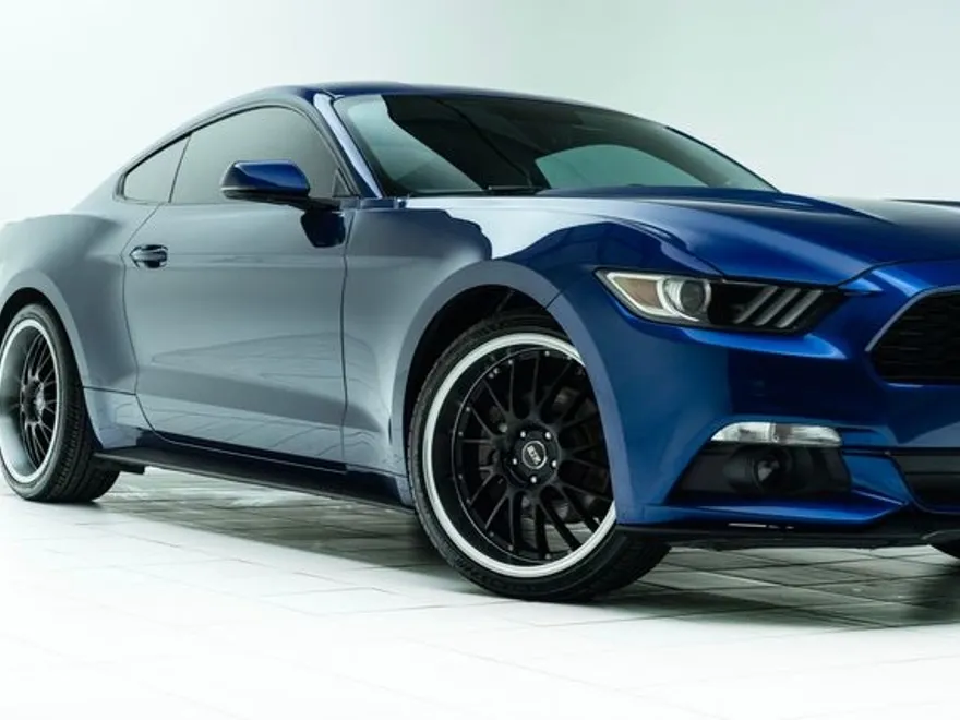2016 Ford Mustang EcoBoost Premium photo 1