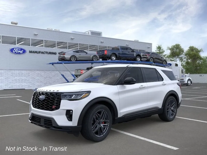 2025 Ford Explorer ST photo 1