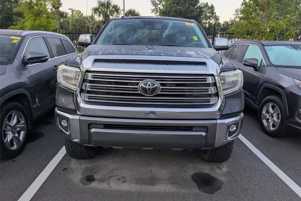 2019 Toyota Tundra Platinum Grade photo 1