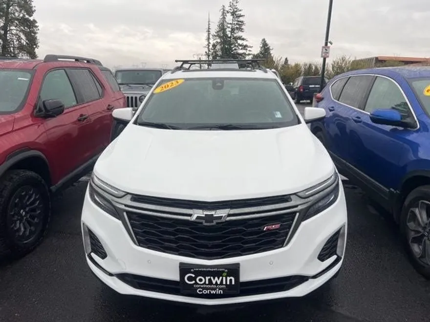 2023 Chevrolet Equinox RS photo 1